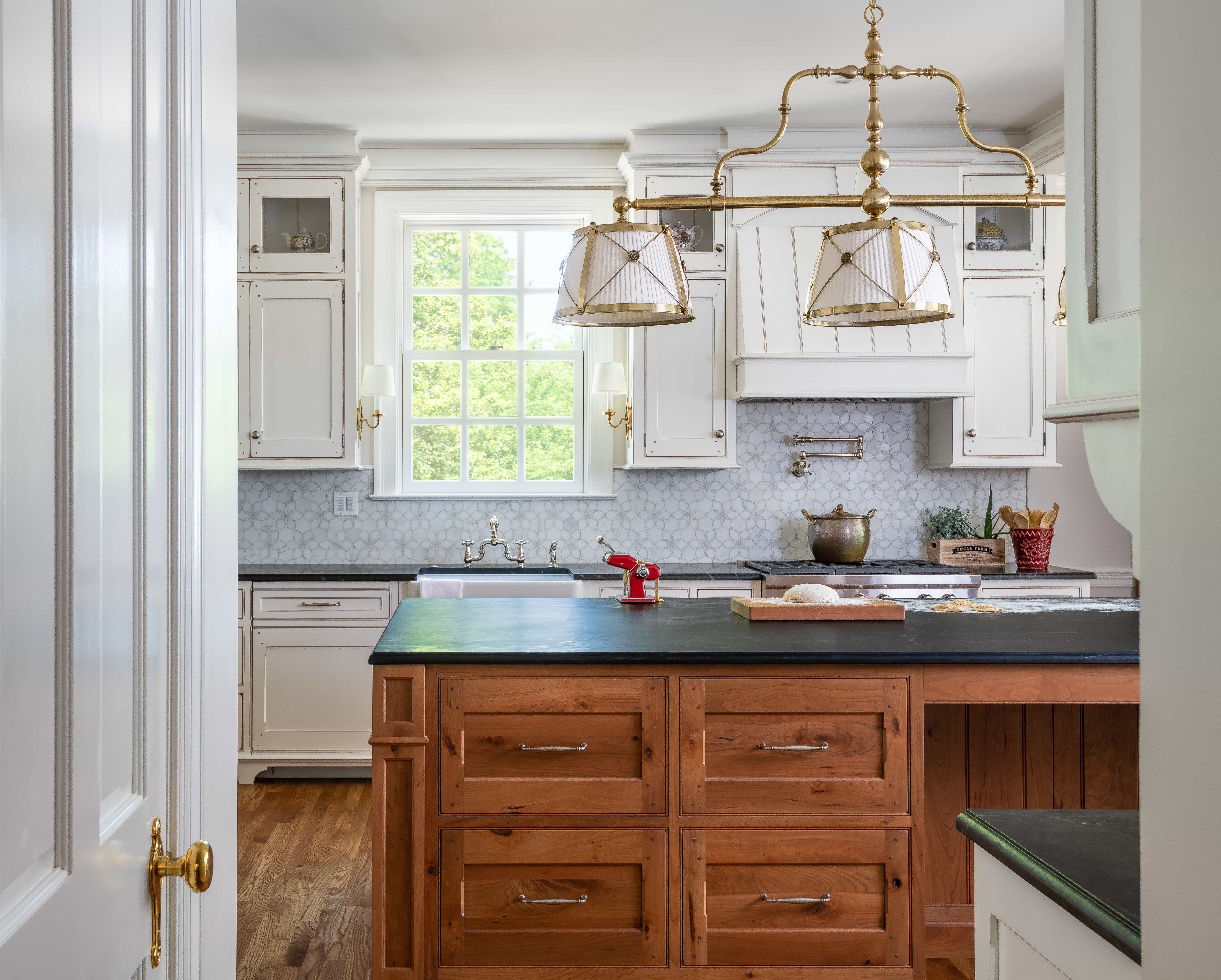 Vintage Kitchen in Alexandria, VA - Jennifer Gilmer Kitchen & Bath ...