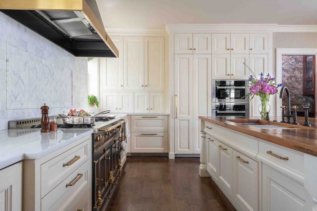 Traditional Kitchen Remodel in Washington, DC - Jennifer Gilmer Kitchen ...