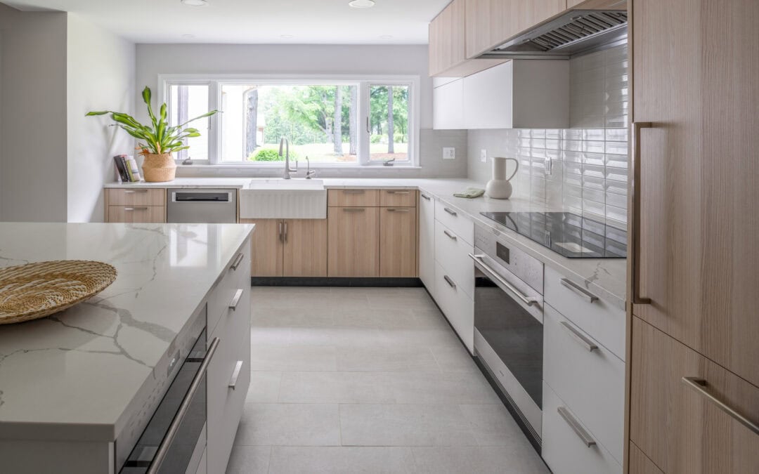 Light-Filled Contemporary Kitchen